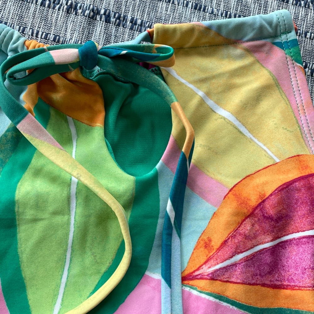 Multi Color Rouched Sides Tankini Top NWT small - Picture 6 of 6